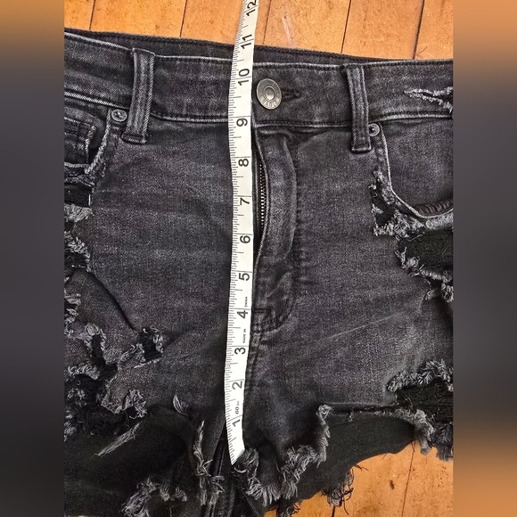 American Eagle Hi-Rise shortie - Picture 6 of 6